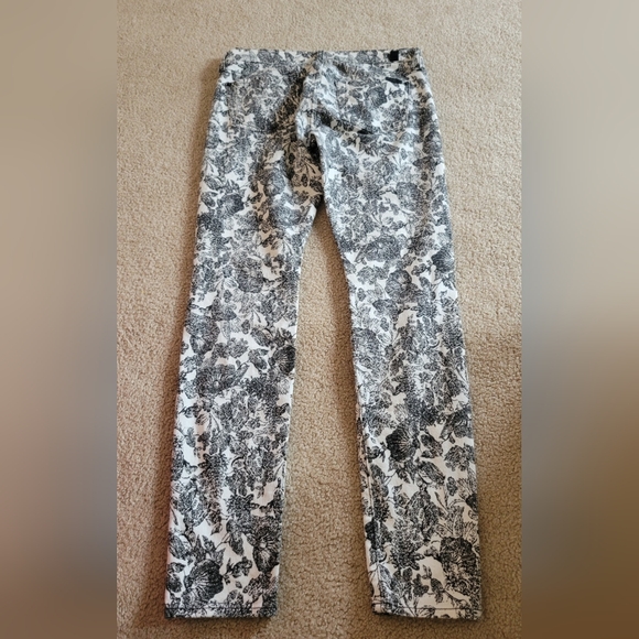 7 For All Mankind Jeans The Skinny in Etched Floral womens size 29 white & black - Picture 3 of 9